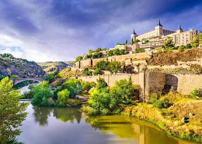 Toledo Ciudad De Las Tres Culturas , Un Lugar Para Disfrutar Todas Las Familias Con Sus Hijos \